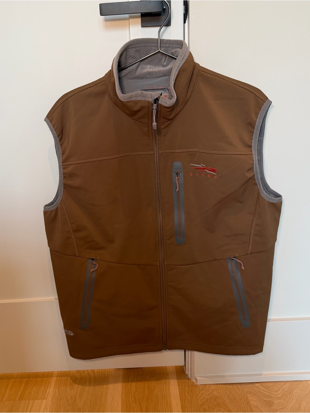 Sitka Men's Jetstream Brown Vest Large